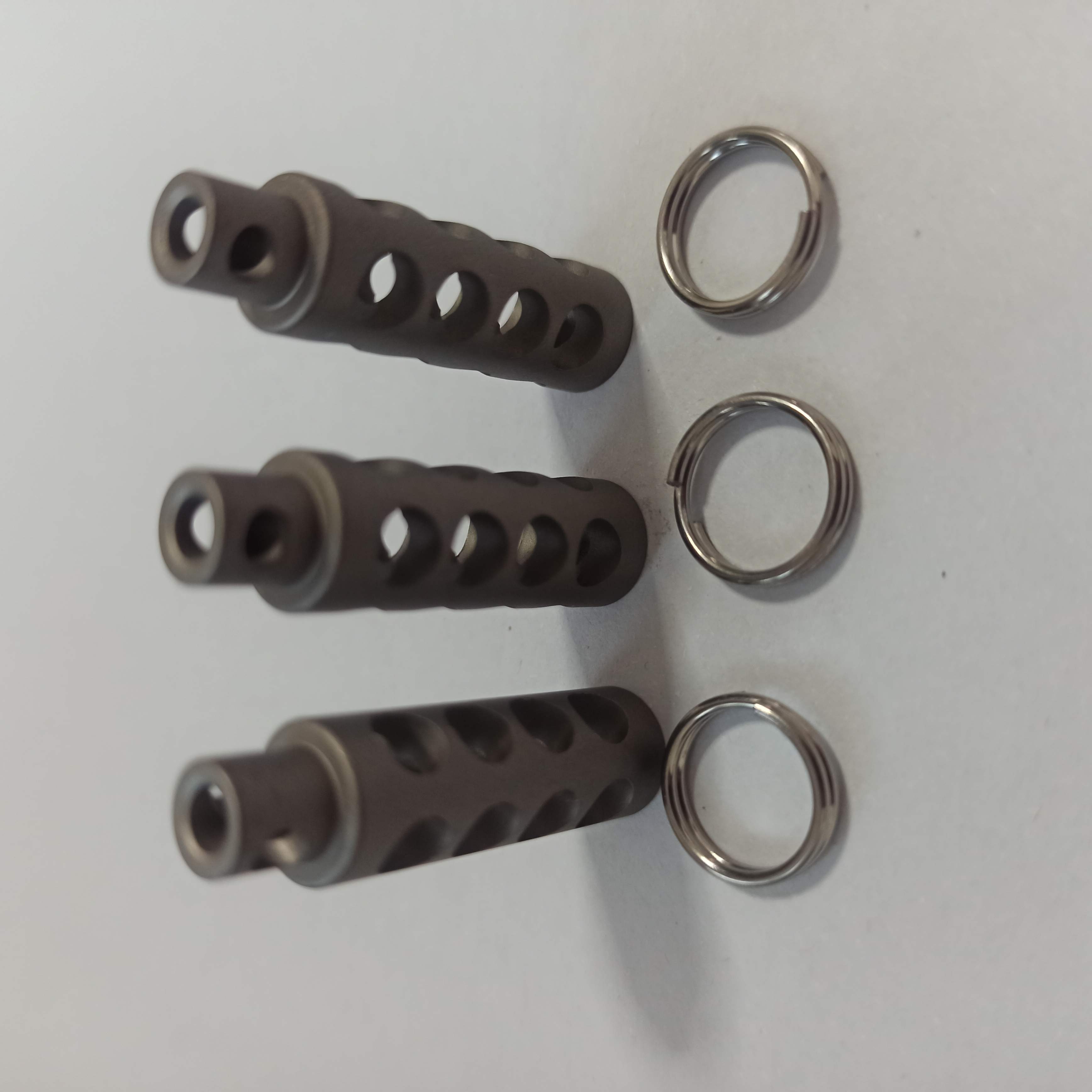 Tritium Gas Tube - 1 Stück TC4 Titanlegierung Schlüsselanhänger Perlen